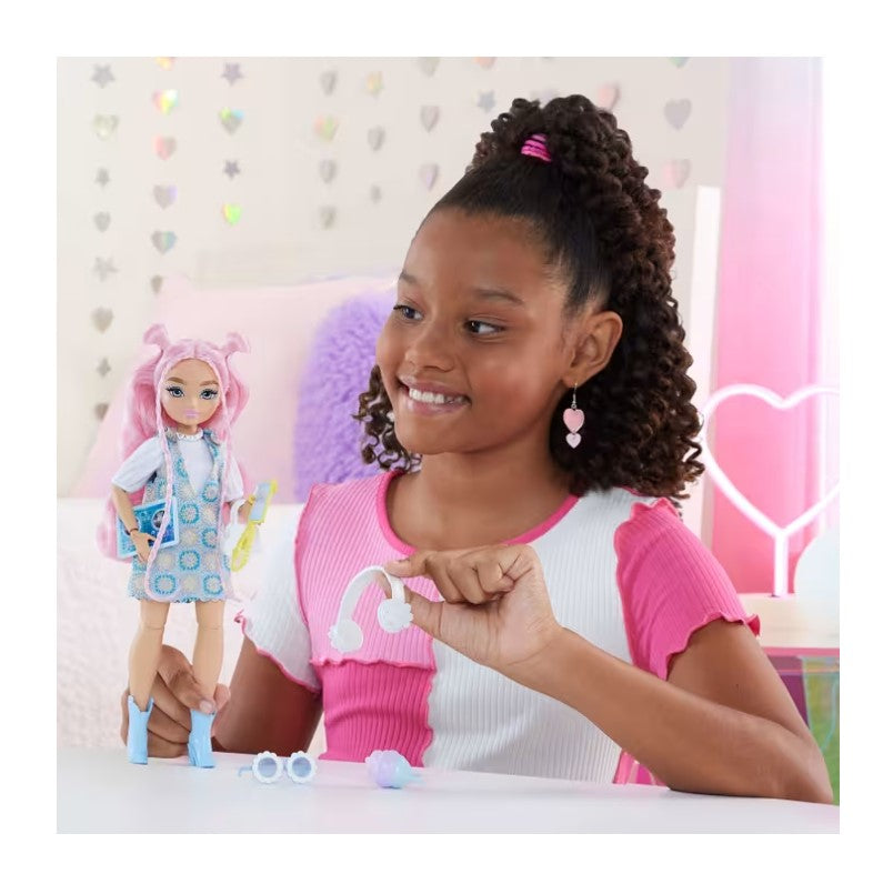 Boneca Barbie Dream Besties Daisy Jean - Mattel