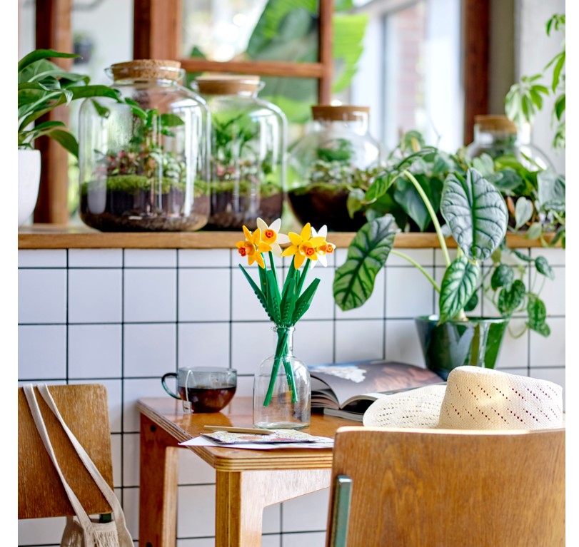 Lego 40747 As Flores Narcisos 216 Peças