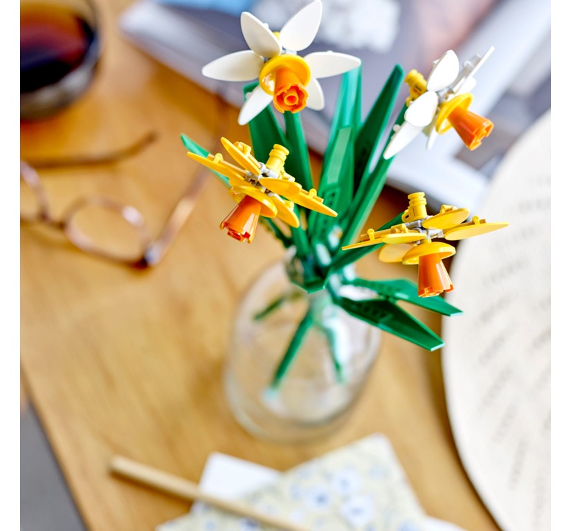 Lego 40747 As Flores Narcisos 216 Peças