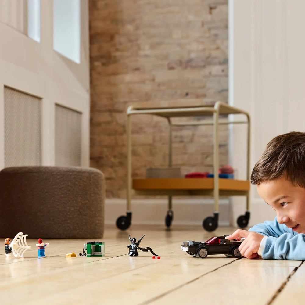 Lego Marvel Carro do Venom vs Homem-Aranha - 76309