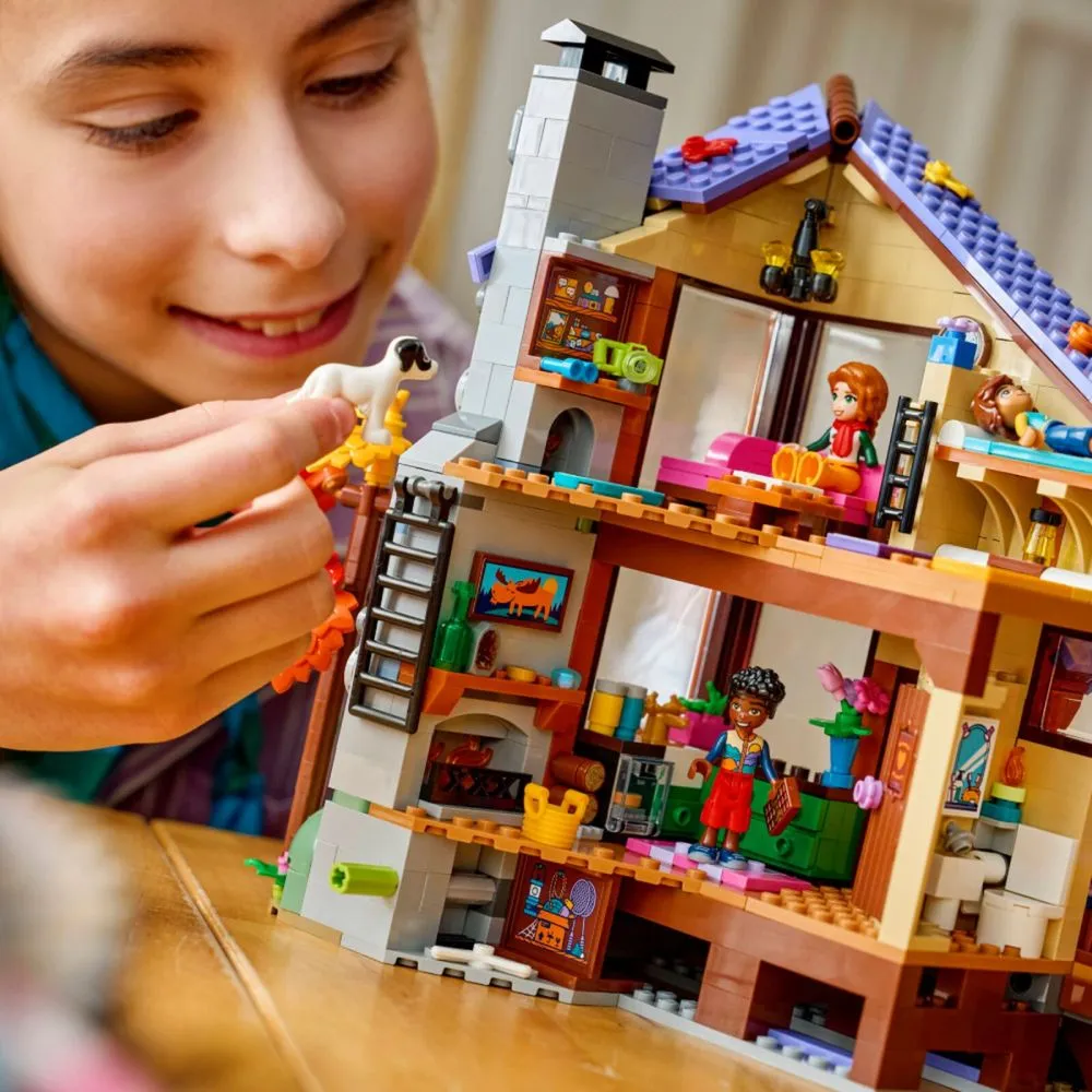 Lego Friends Cabana aconchegante na floresta no outono - 42705