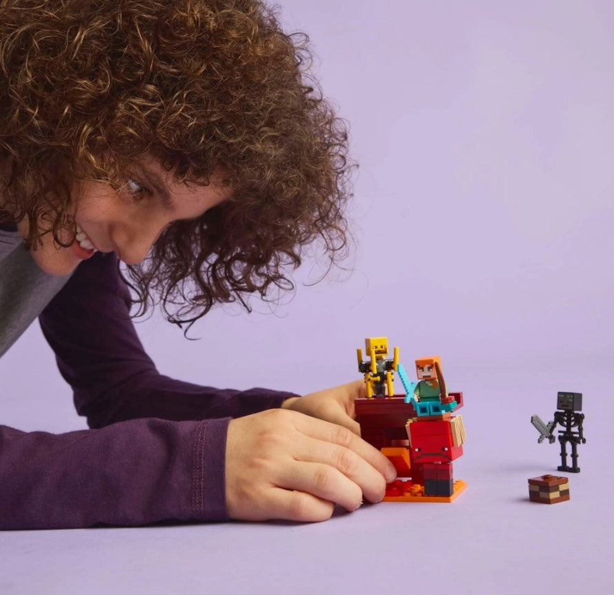 Lego Minecraft Batalha da Lava Nether 21266
