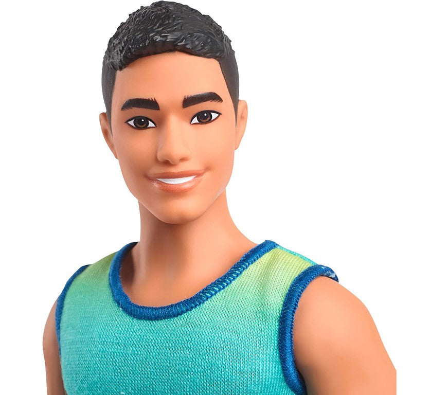 Boneco Barbie Fashionista Ken Moreno com Bermuda Jeans DWK44 - Mattel
