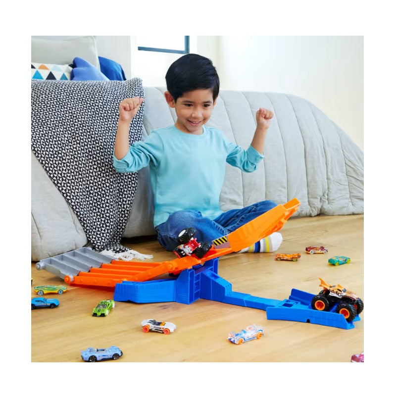 Hot Wheels Monster Trucks Pista Corrida da Destruição - Mattel