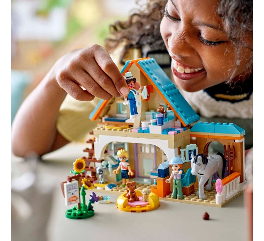 Lego Friends Clínica Veterinária para Cavalos e Animais de Estimação 42651