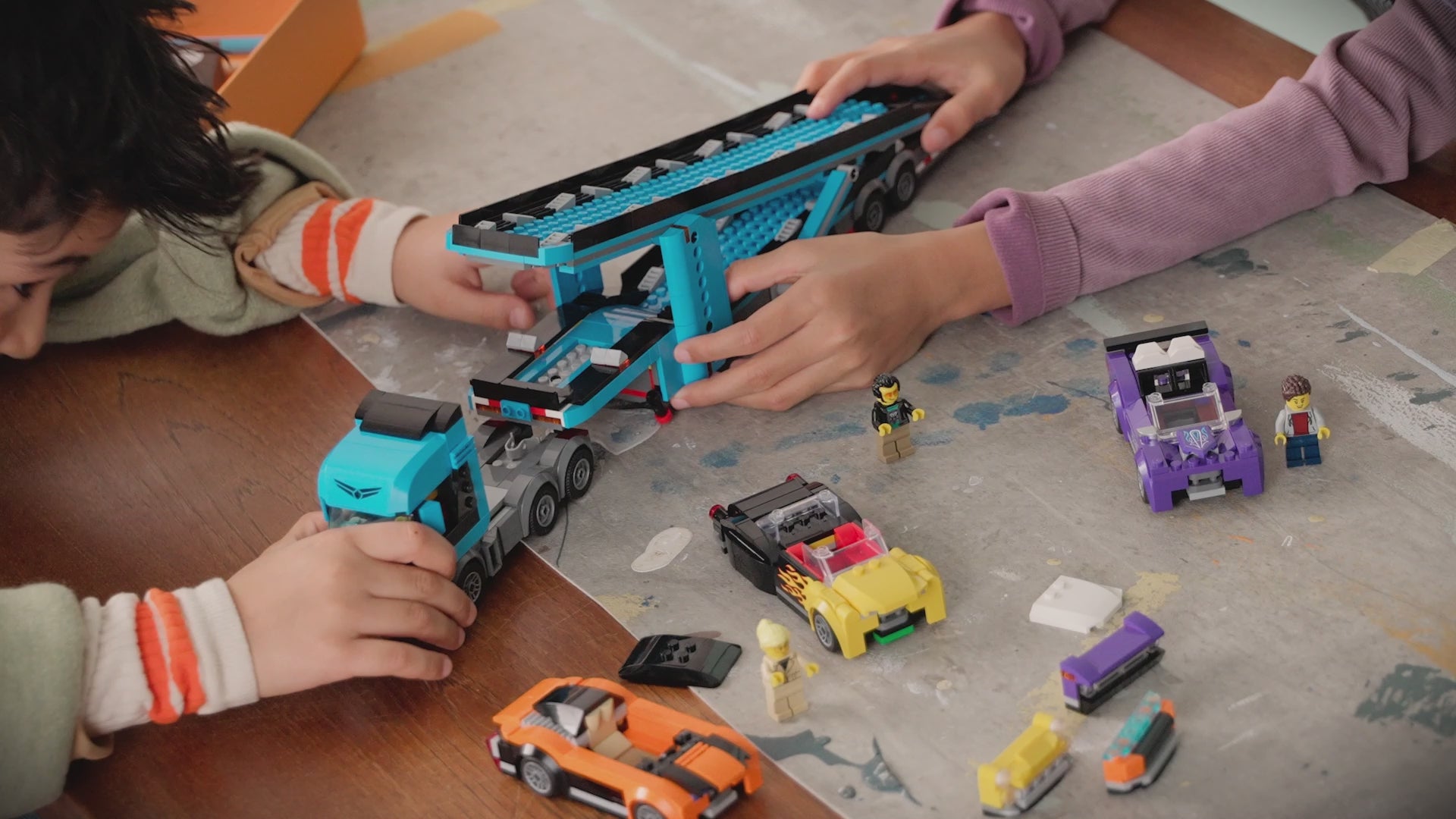 Lego City Caminhão Transportador e Carros Esportivos - 60408