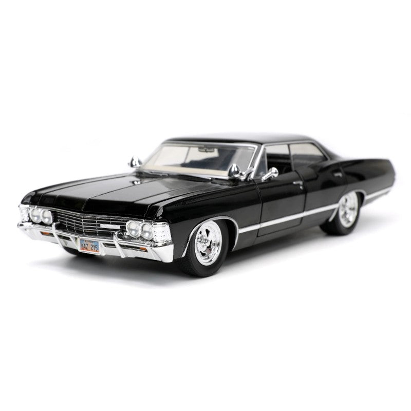 Miniatura Impala 1:24 Supernatural com Boneco Dean - Jada